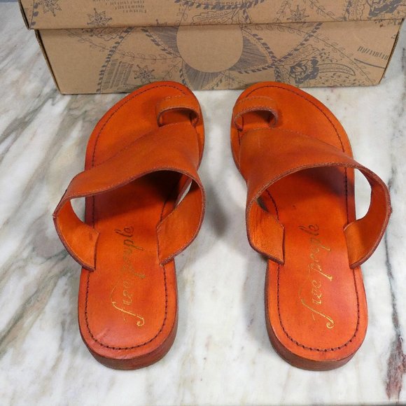 Free People Sant Antoni Slide Toe Ring Sandal Coral 38 (US Women's 8) NiB - Picture 11 of 13